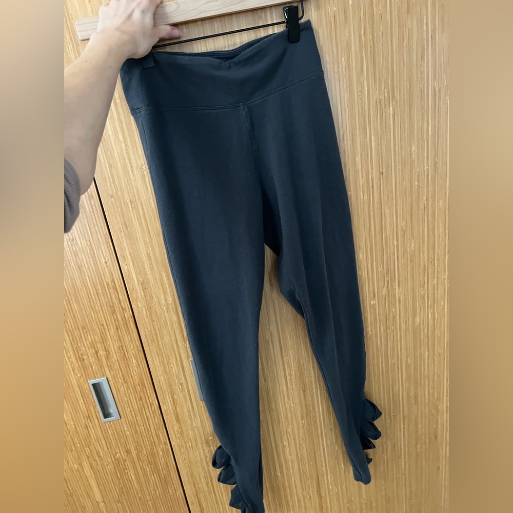 Victoria’s Secret dark grey sports leggings